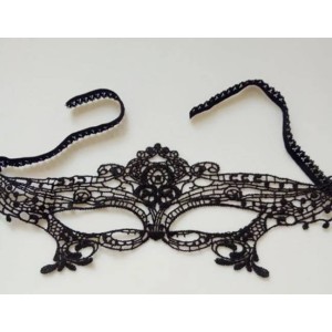 Máscara Preta Feminina