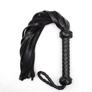 Chicote com Franja Empunhadura com Tiras Trançadas e Alça para Punho